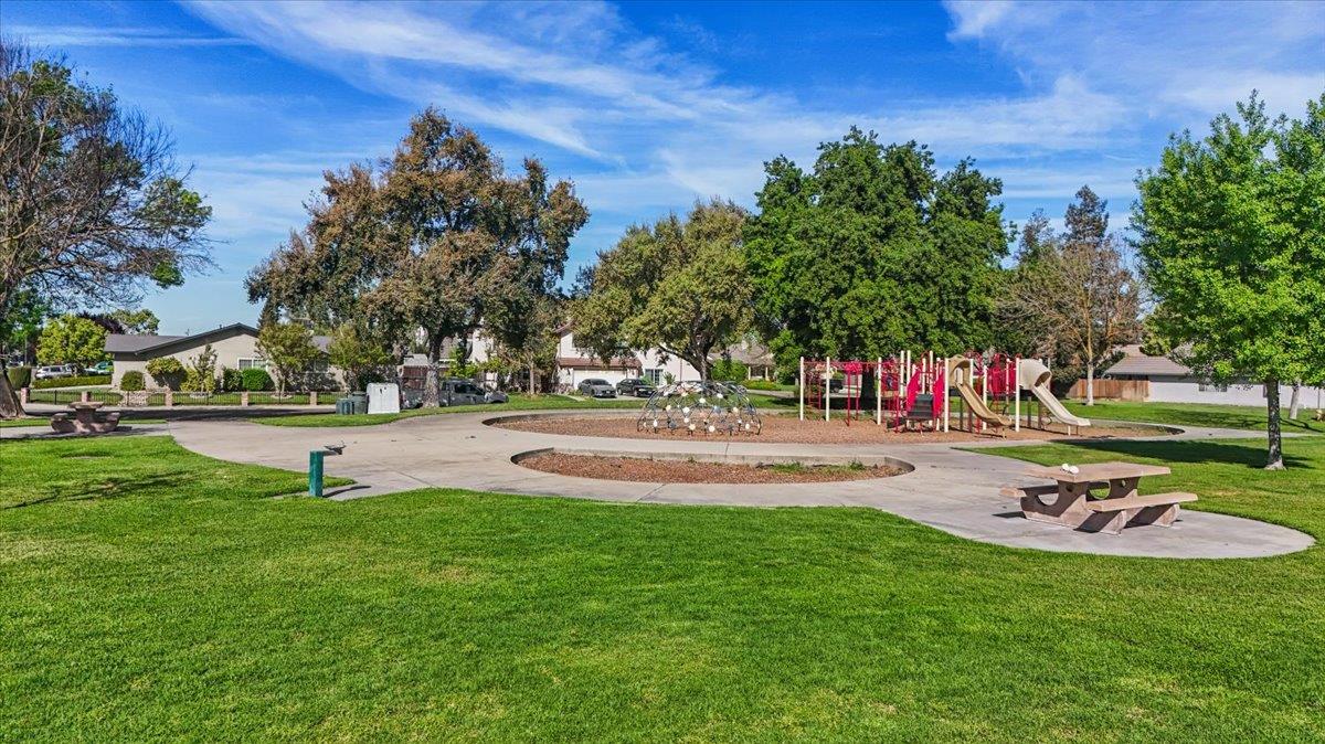 505 County Court, Ripon, CA 95366