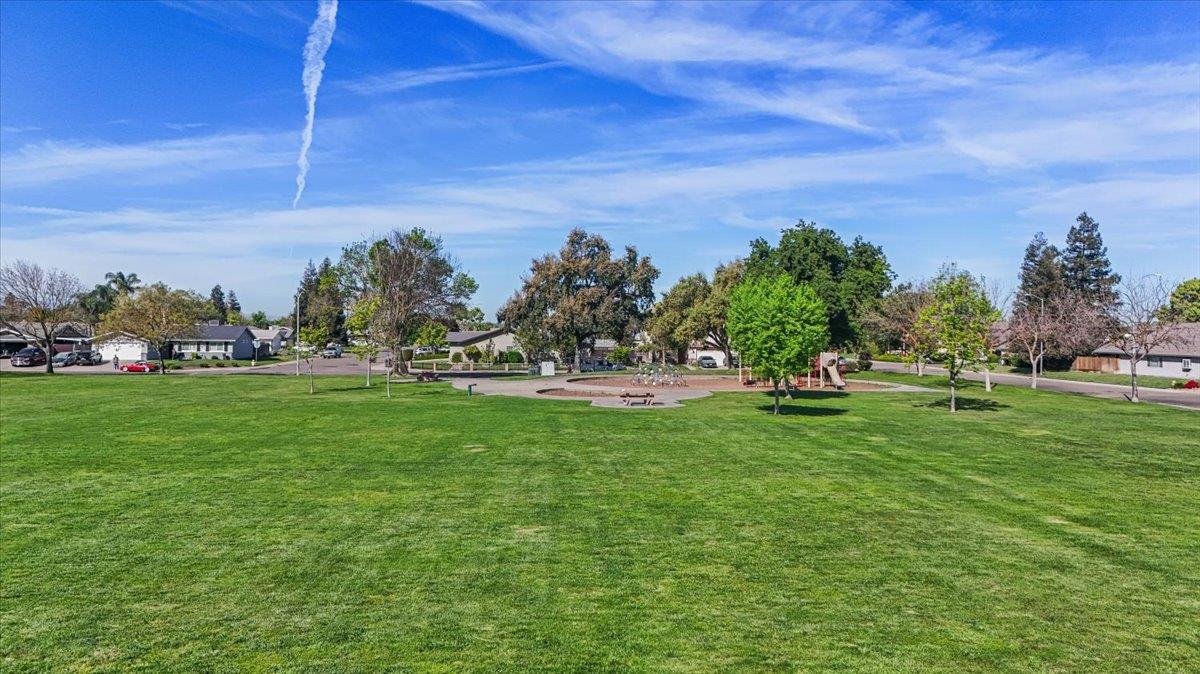 505 County Court, Ripon, CA 95366