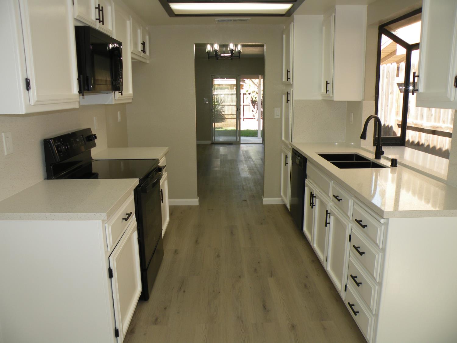 1005 Vindel Ln, Modesto, CA 95350