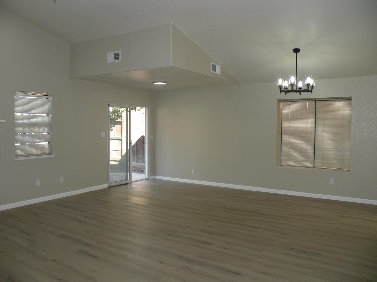 1005 Vindel Ln, Modesto, CA 95350