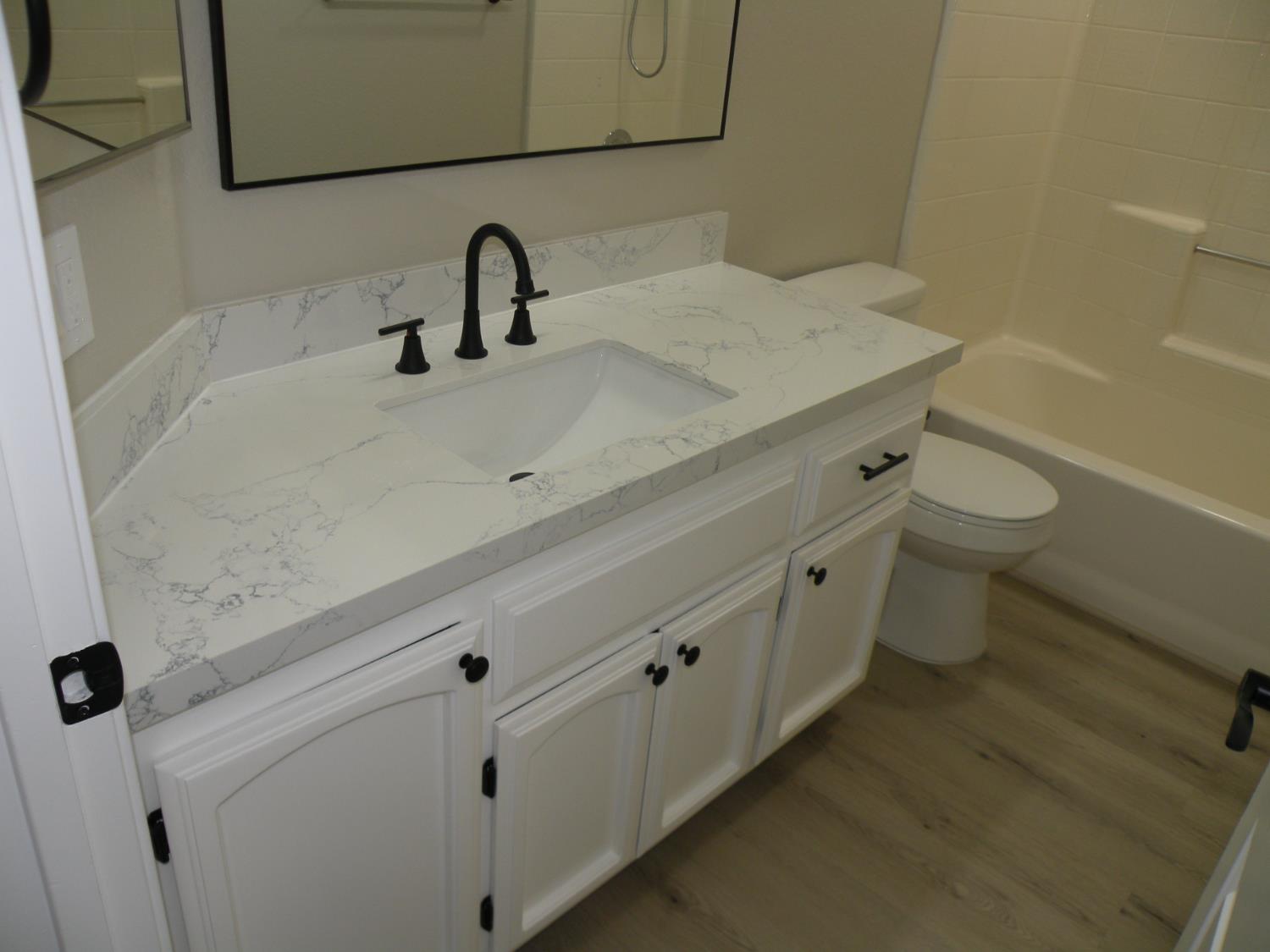 1005 Vindel Ln, Modesto, CA 95350