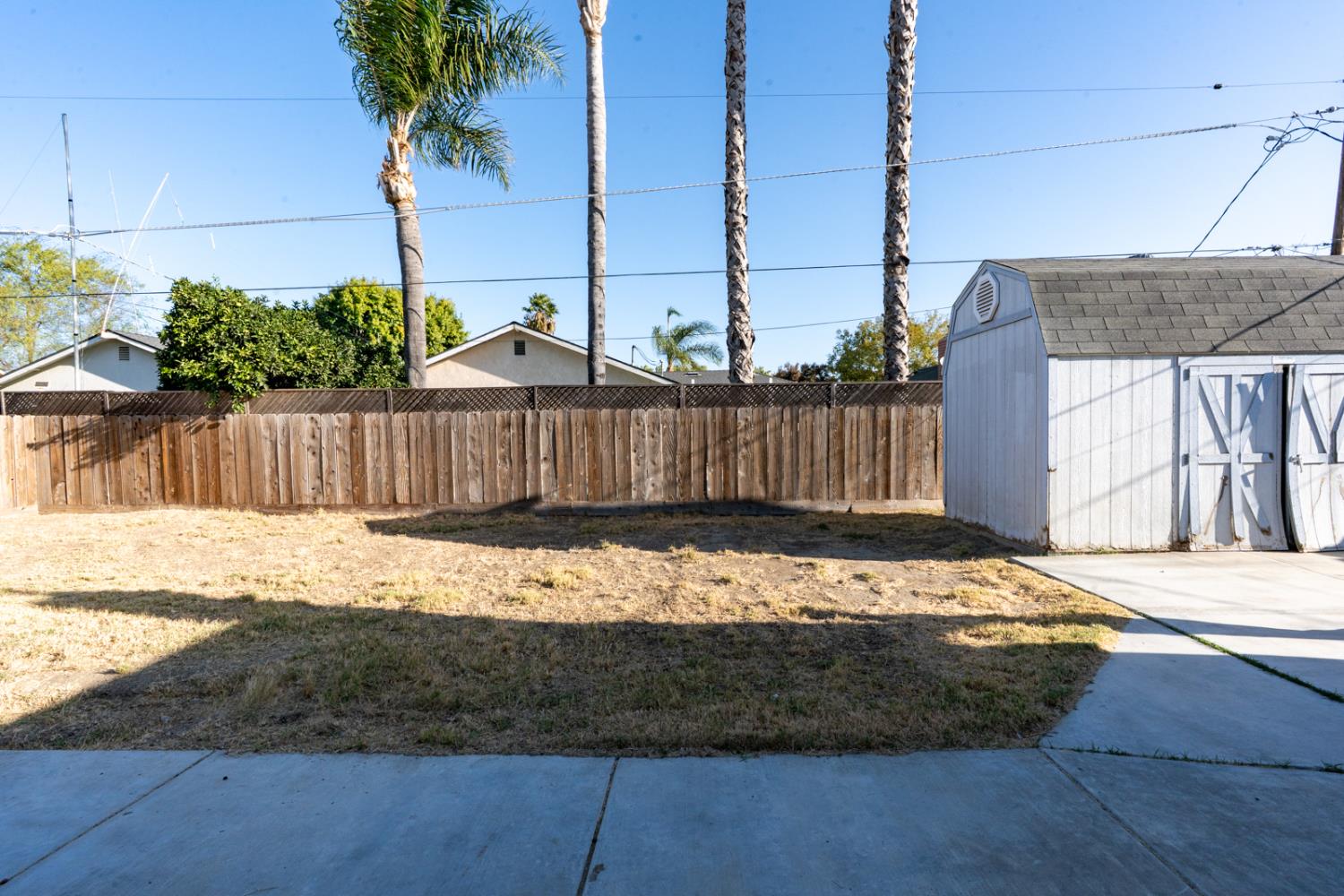 1062 Madison Ave, Los Banos, CA 93635