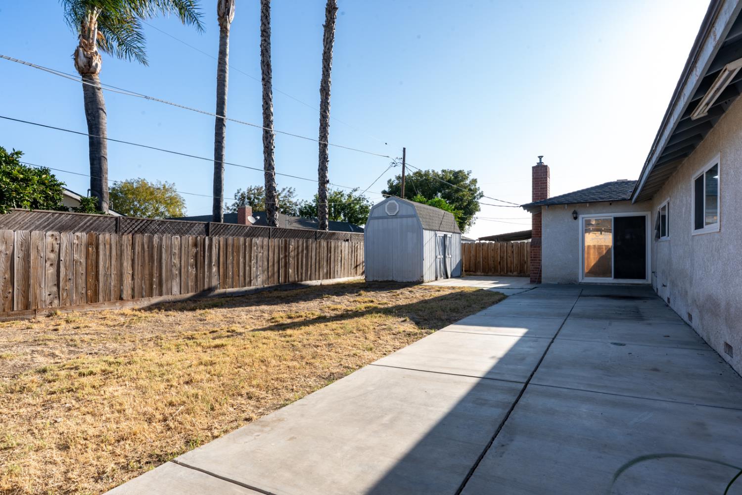1062 Madison Ave, Los Banos, CA 93635