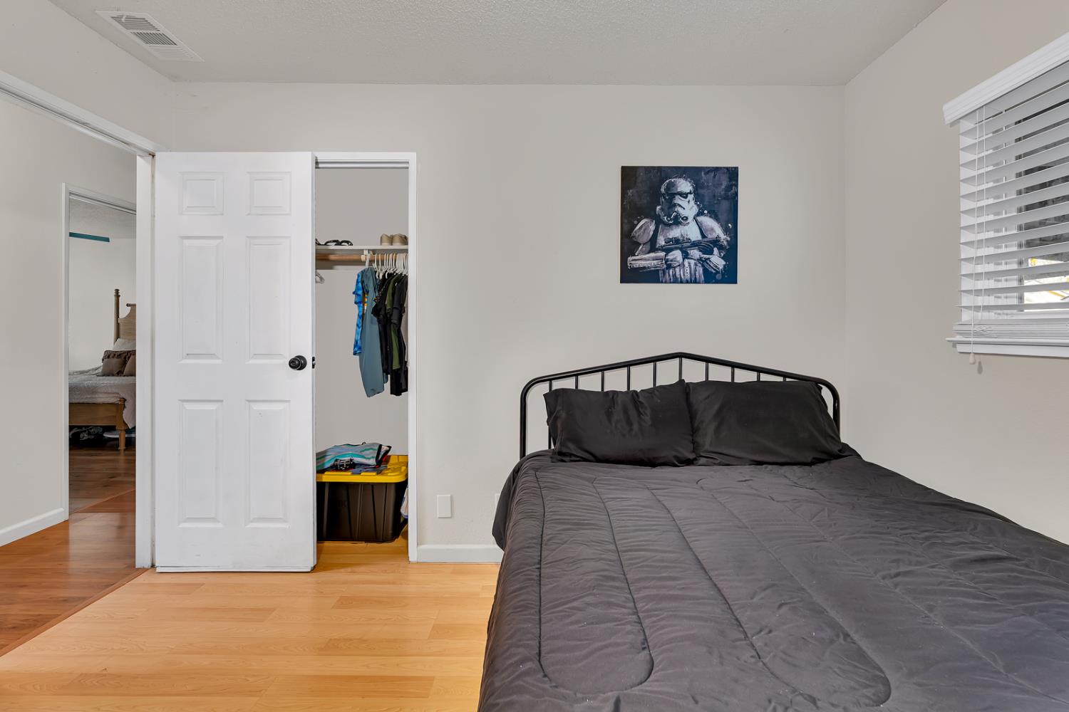 1062 Madison Ave, Los Banos, CA 93635