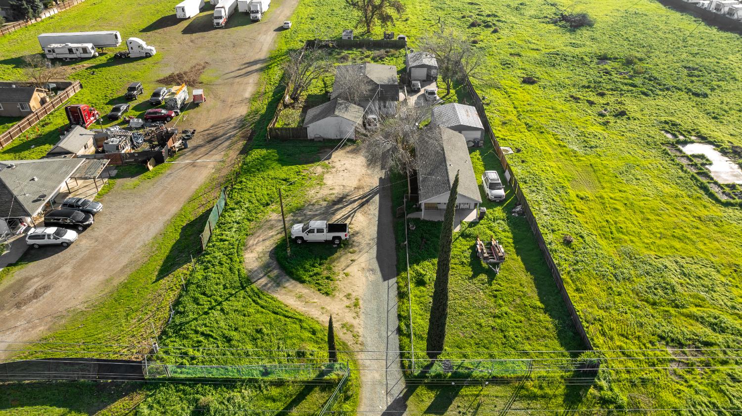 2256 W Yosemite Ave, Manteca, CA 95337