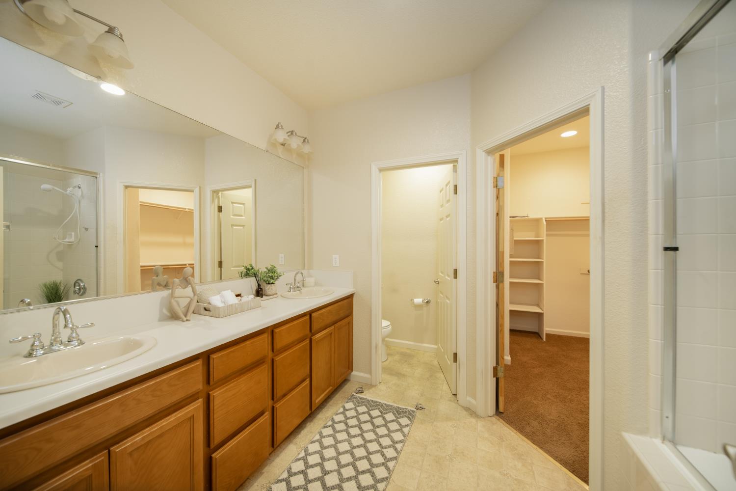 1766 Norwood Heights Ln, Ceres, CA 95307