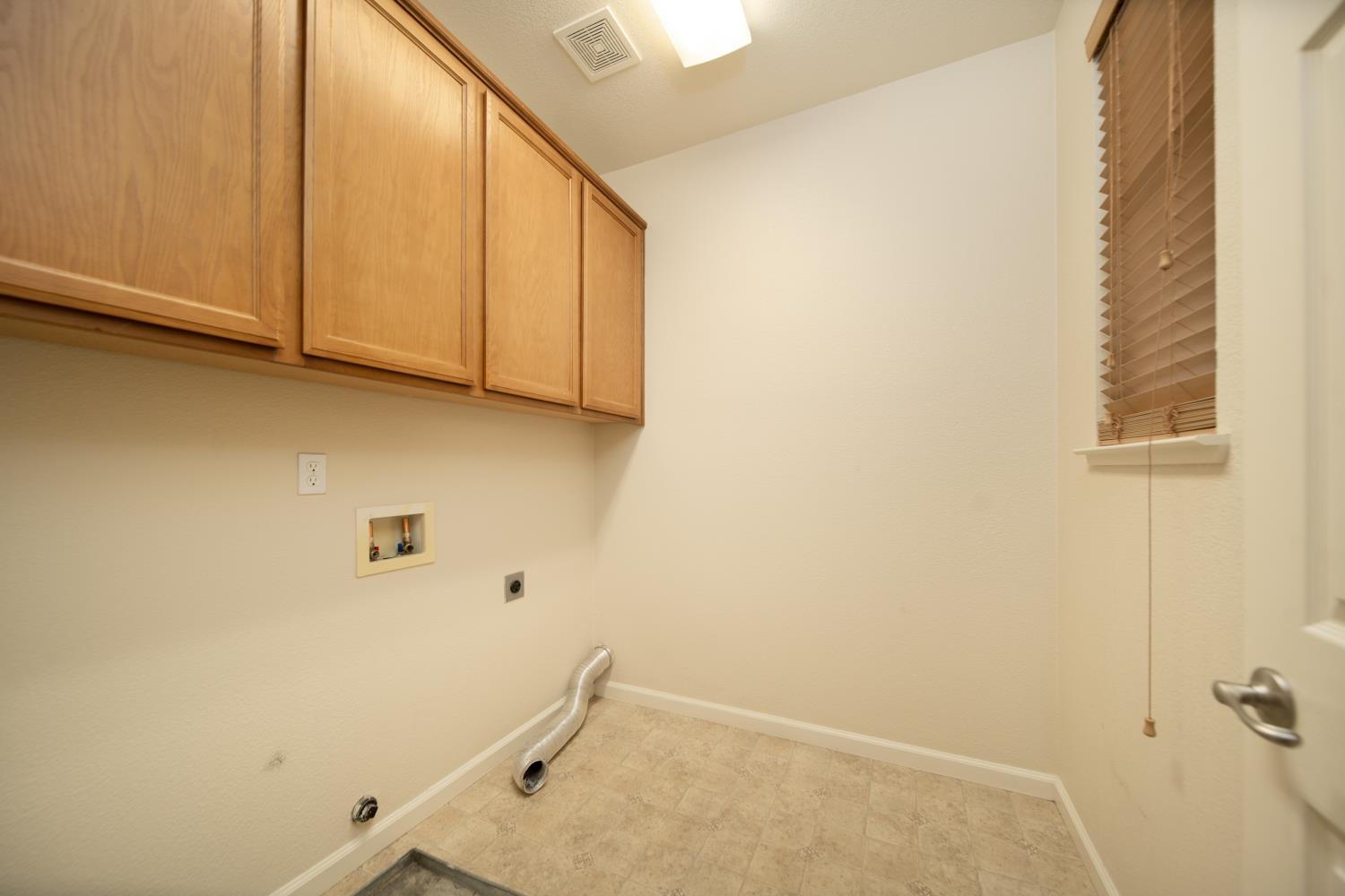 1766 Norwood Heights Ln, Ceres, CA 95307