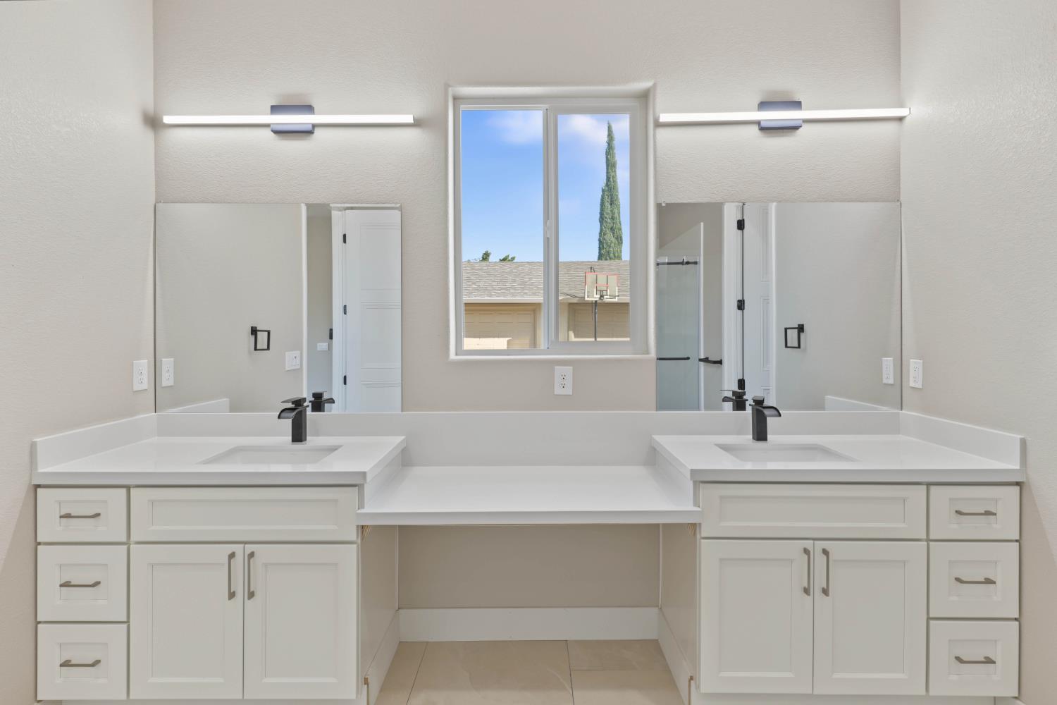 431 Sycamore Ave, Manteca, CA 95336