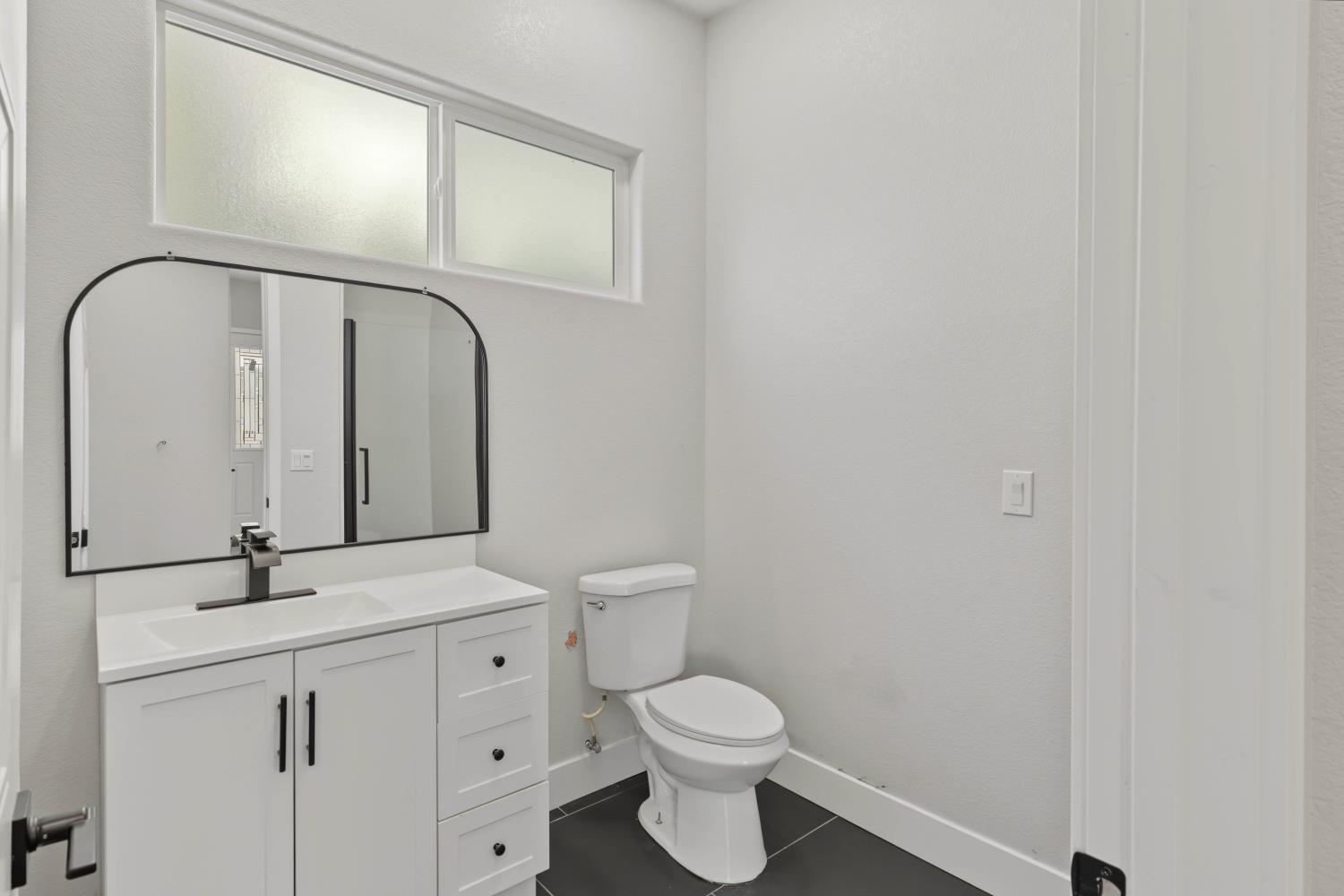 431 Sycamore Ave, Manteca, CA 95336