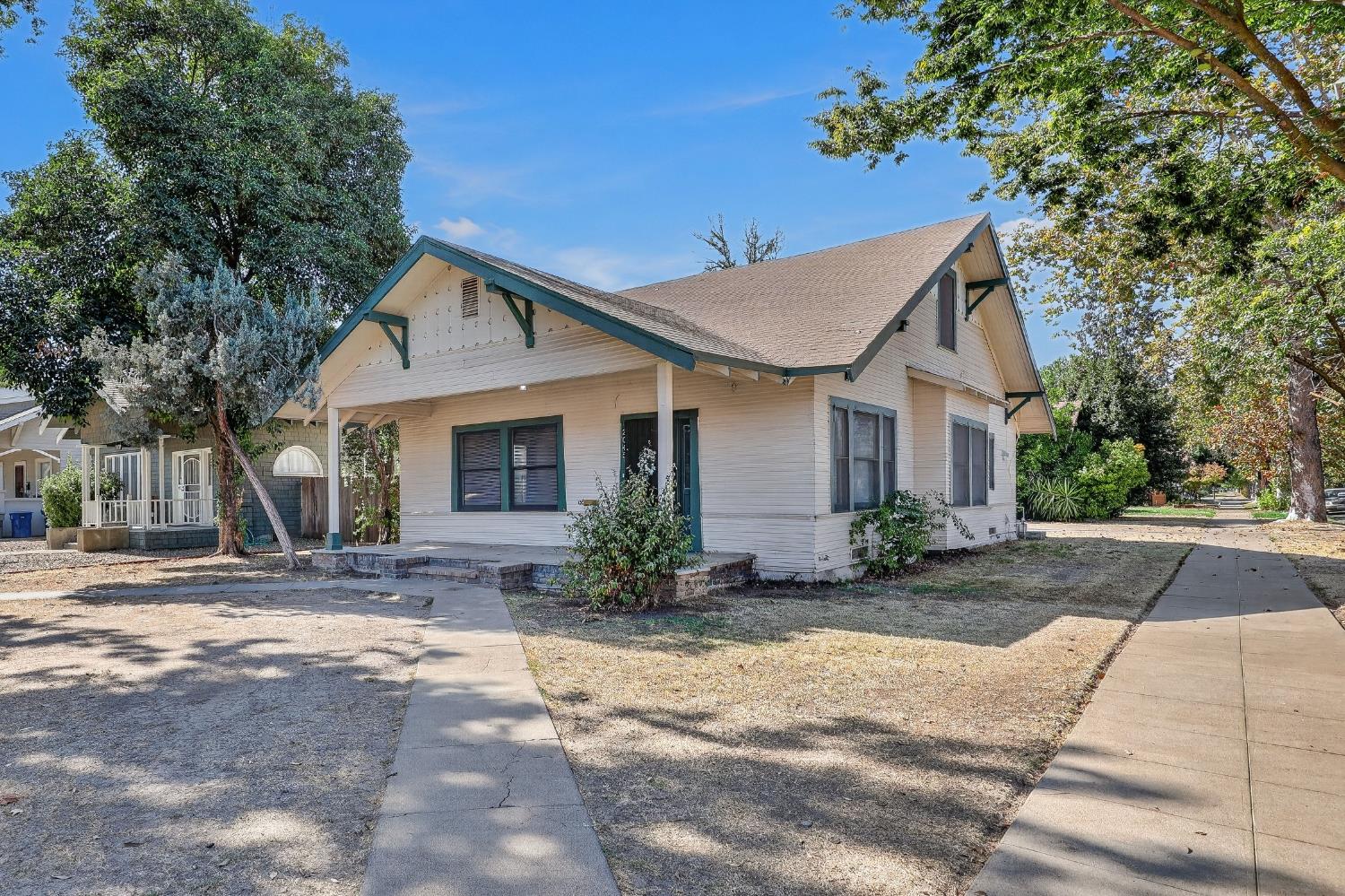 2045 O St, Merced, CA 95340