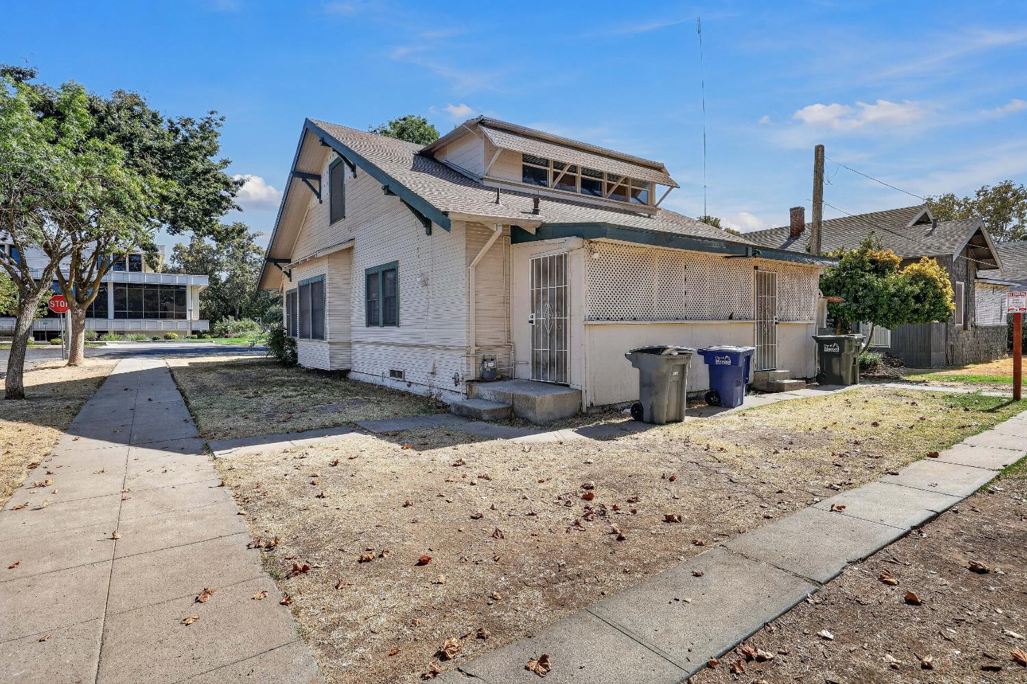 2045 O St, Merced, CA 95340
