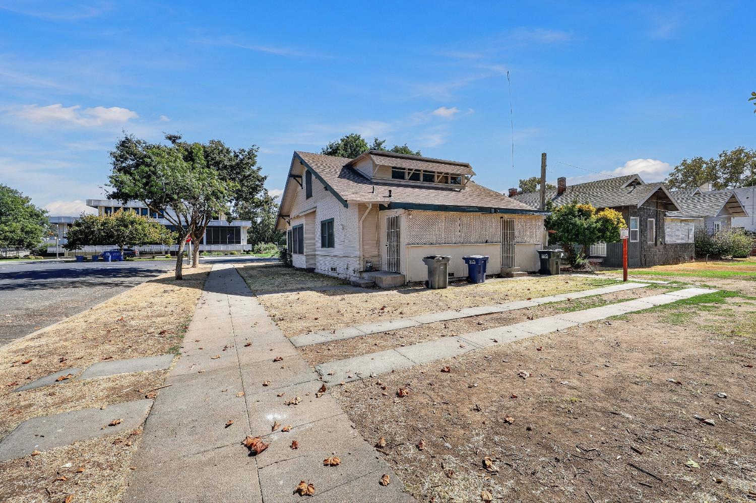 2045 O St, Merced, CA 95340