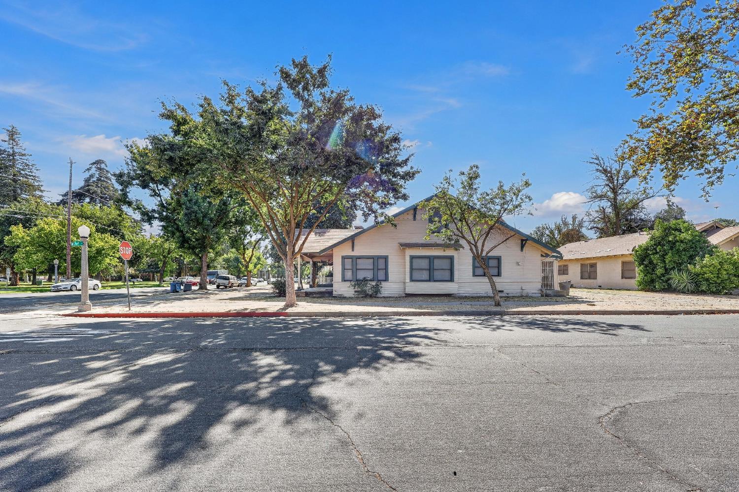 2045 O St, Merced, CA 95340