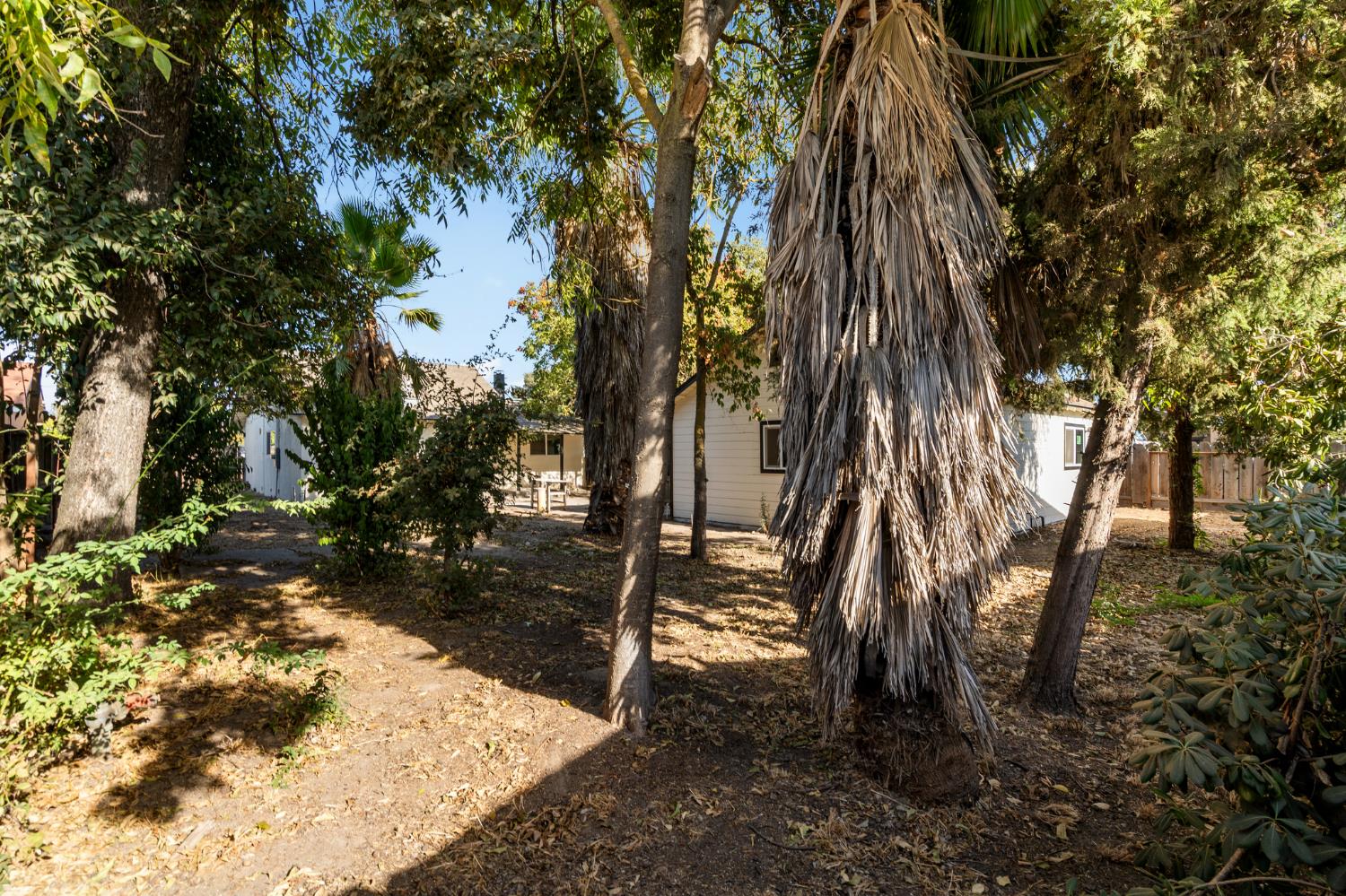 332 Hinkley Ave, Oakdale, CA 95361