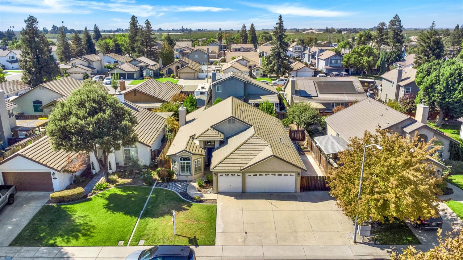 521 Pecan Dr, Ripon, CA 95366