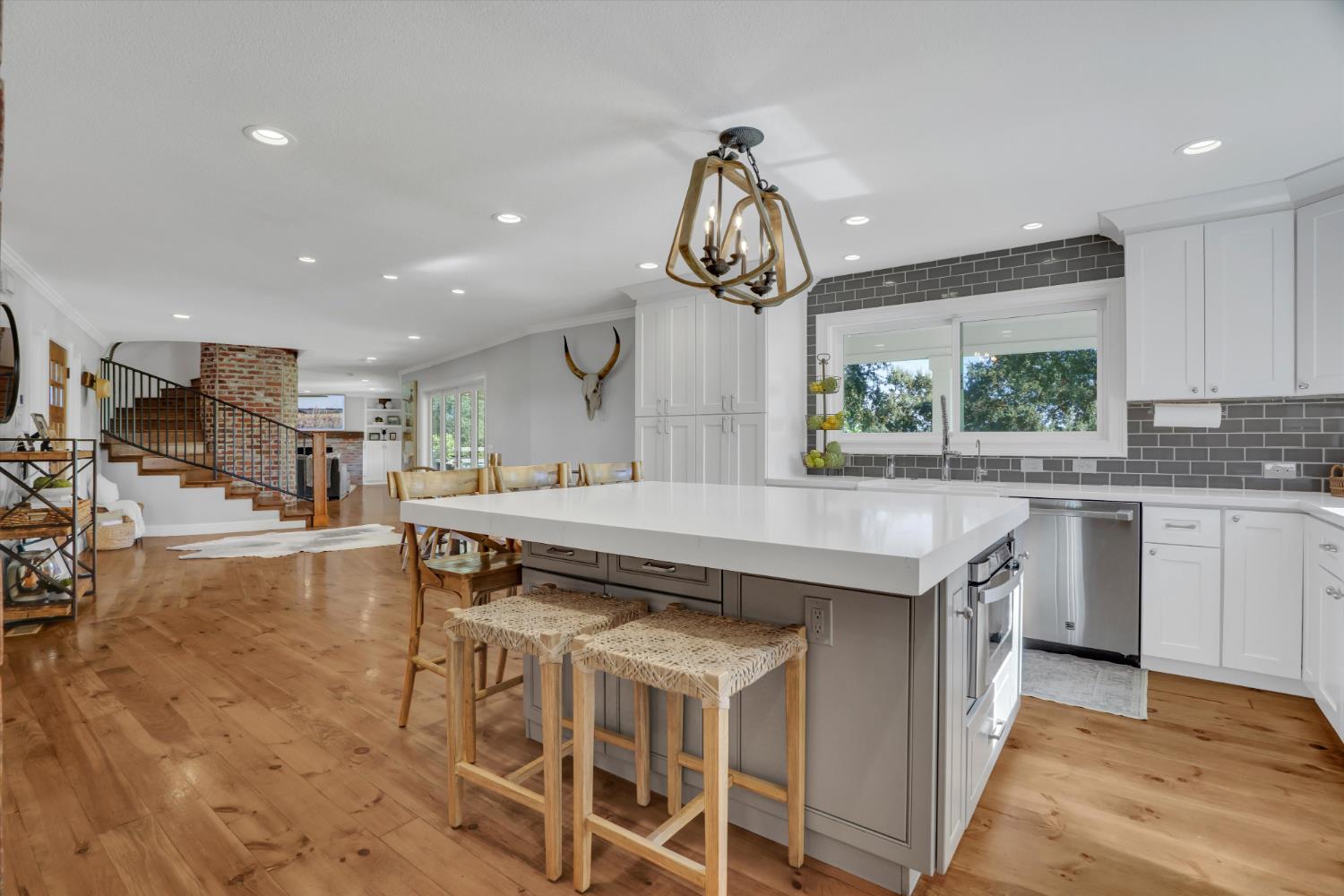 7700 McHenry Ave, Modesto, CA 95356