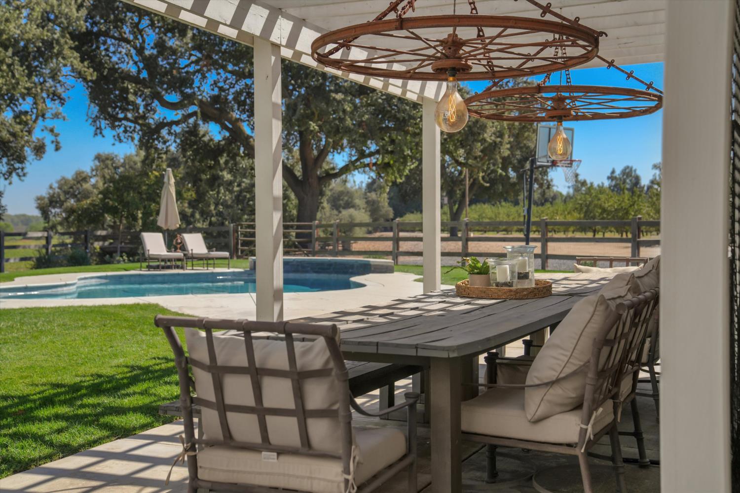 7700 McHenry Ave, Modesto, CA 95356