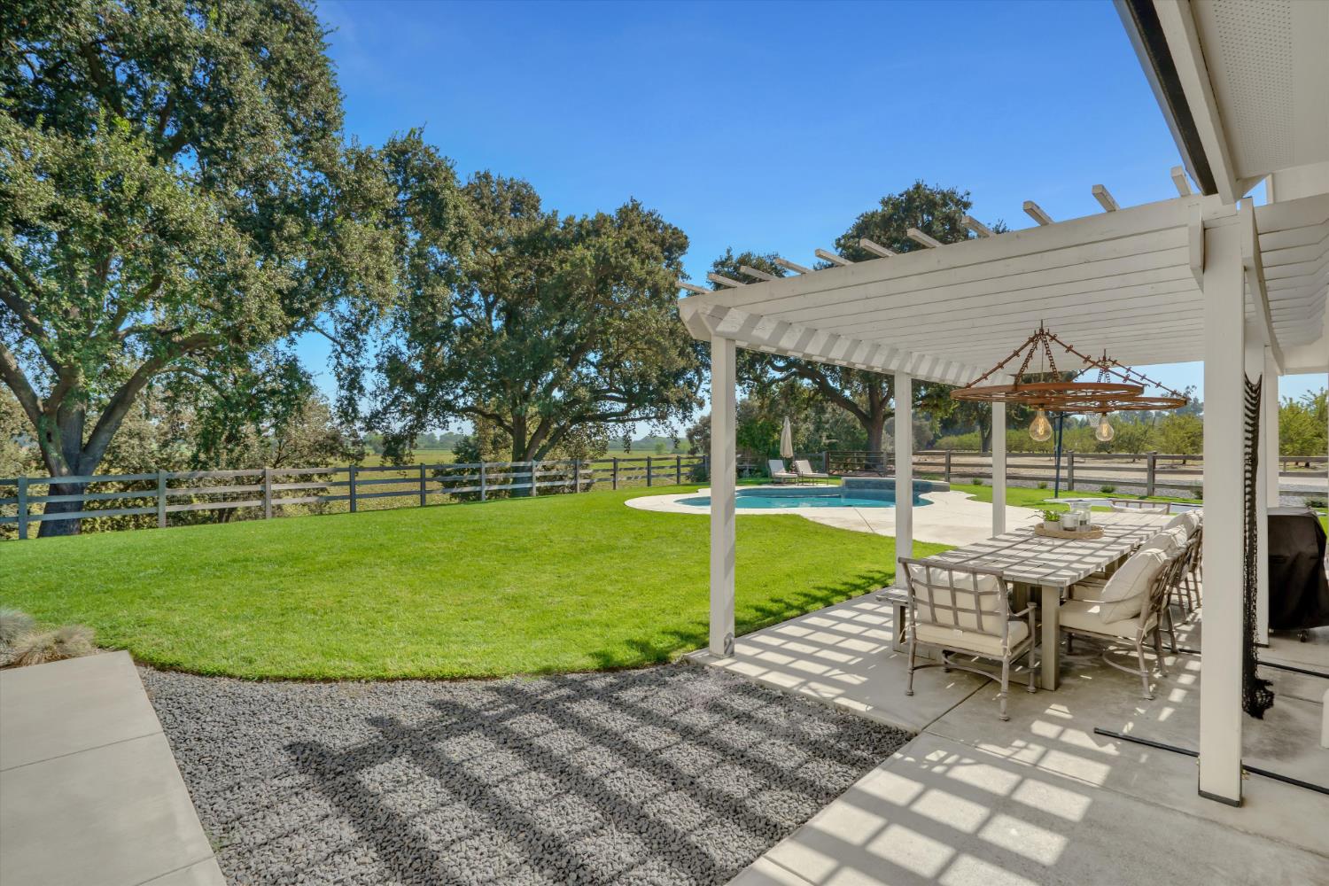 7700 McHenry Ave, Modesto, CA 95356