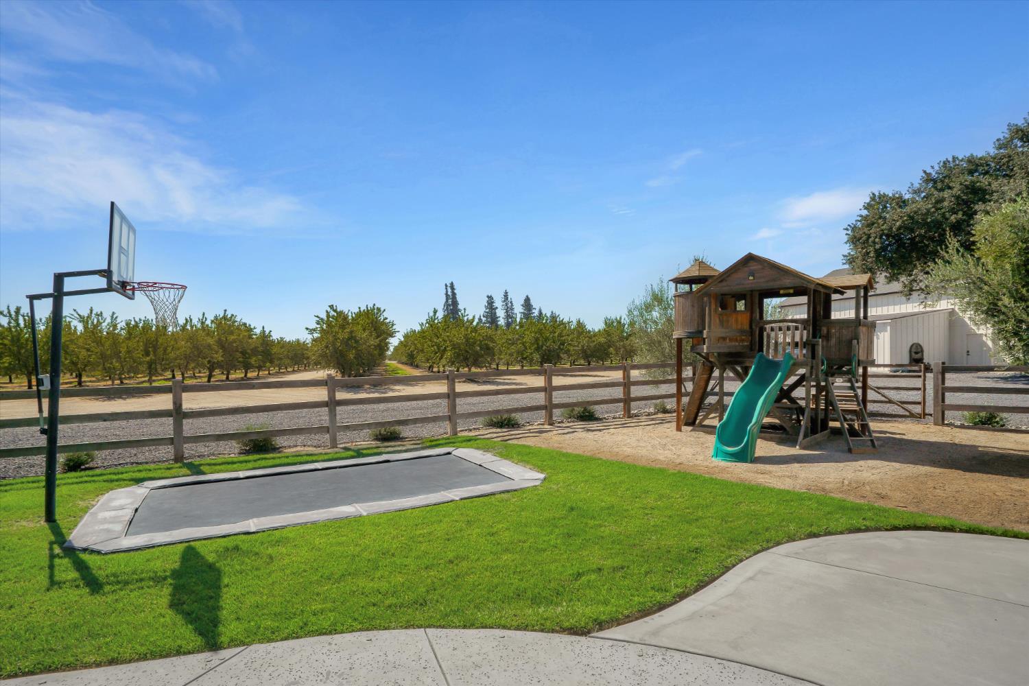 7700 McHenry Ave, Modesto, CA 95356
