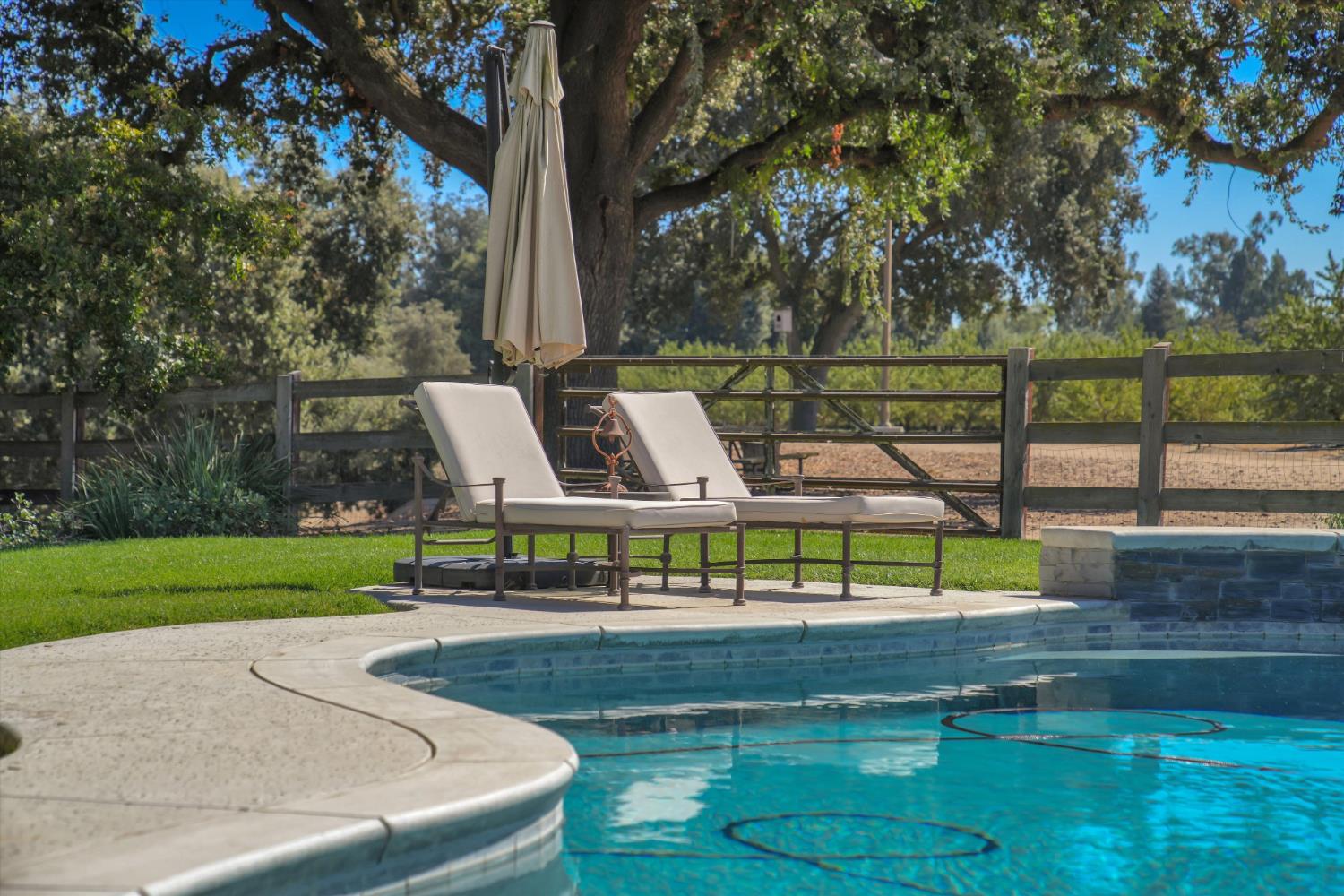 7700 McHenry Ave, Modesto, CA 95356