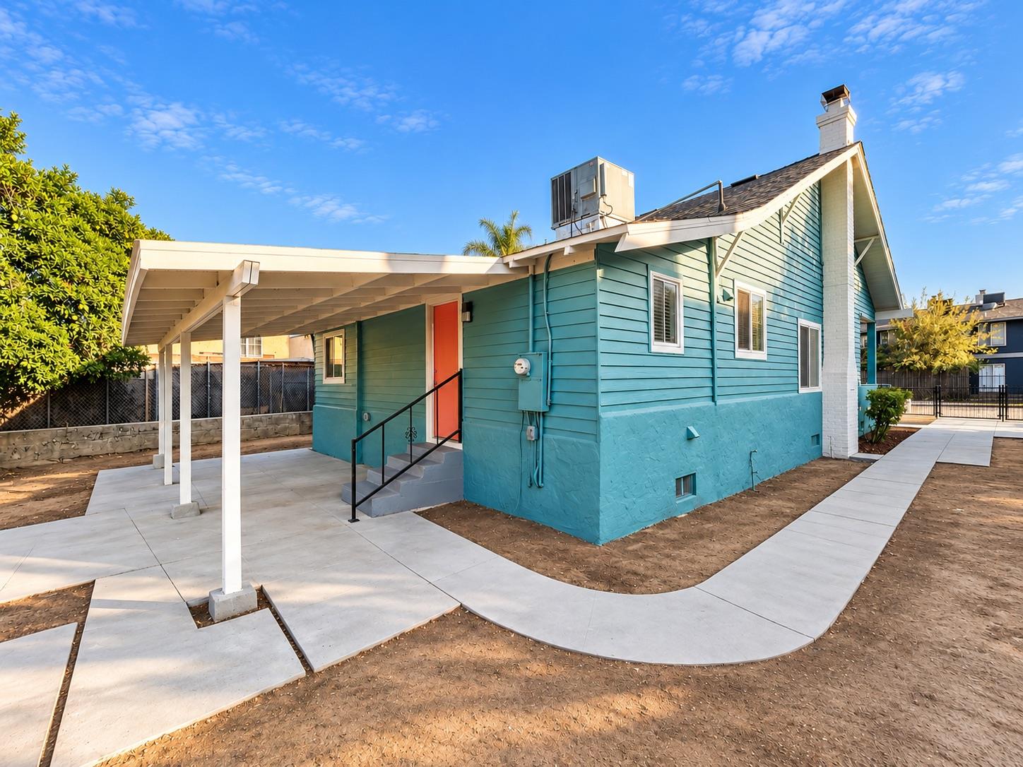 2837 E Grant Ave, Fresno, CA 93701