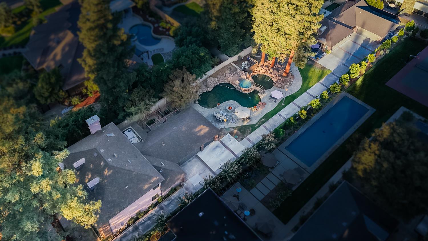 6980 Hillcrest Dr, Modesto, CA 95356