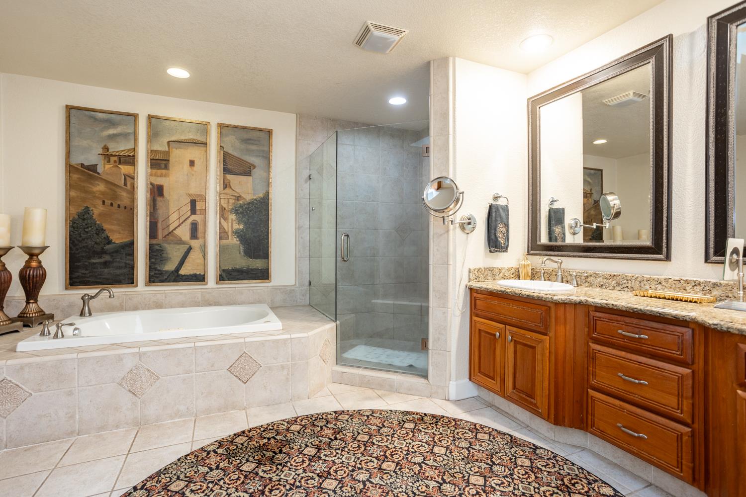 6980 Hillcrest Dr, Modesto, CA 95356