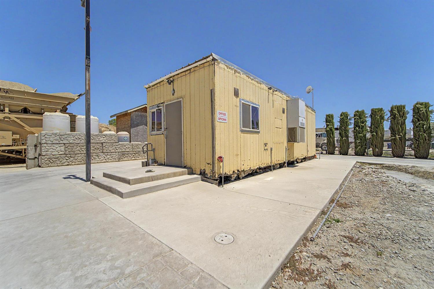 1962 Business Park Way, Merced, CA 95340