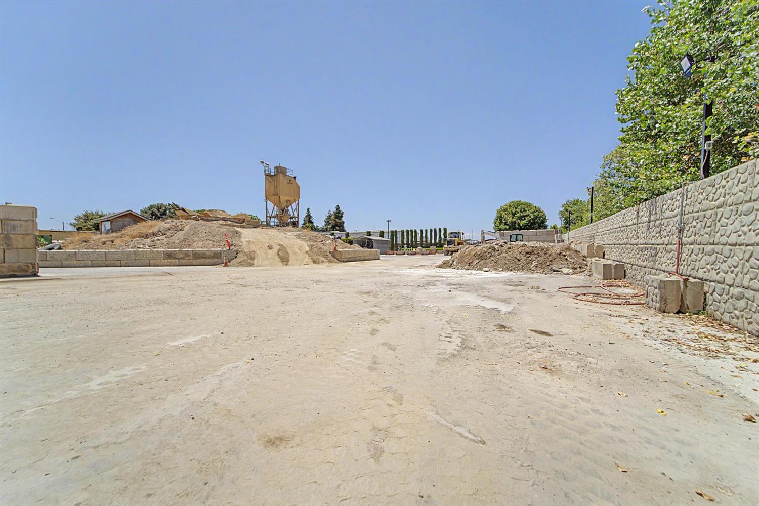 1962 Business Park Way, Merced, CA 95340
