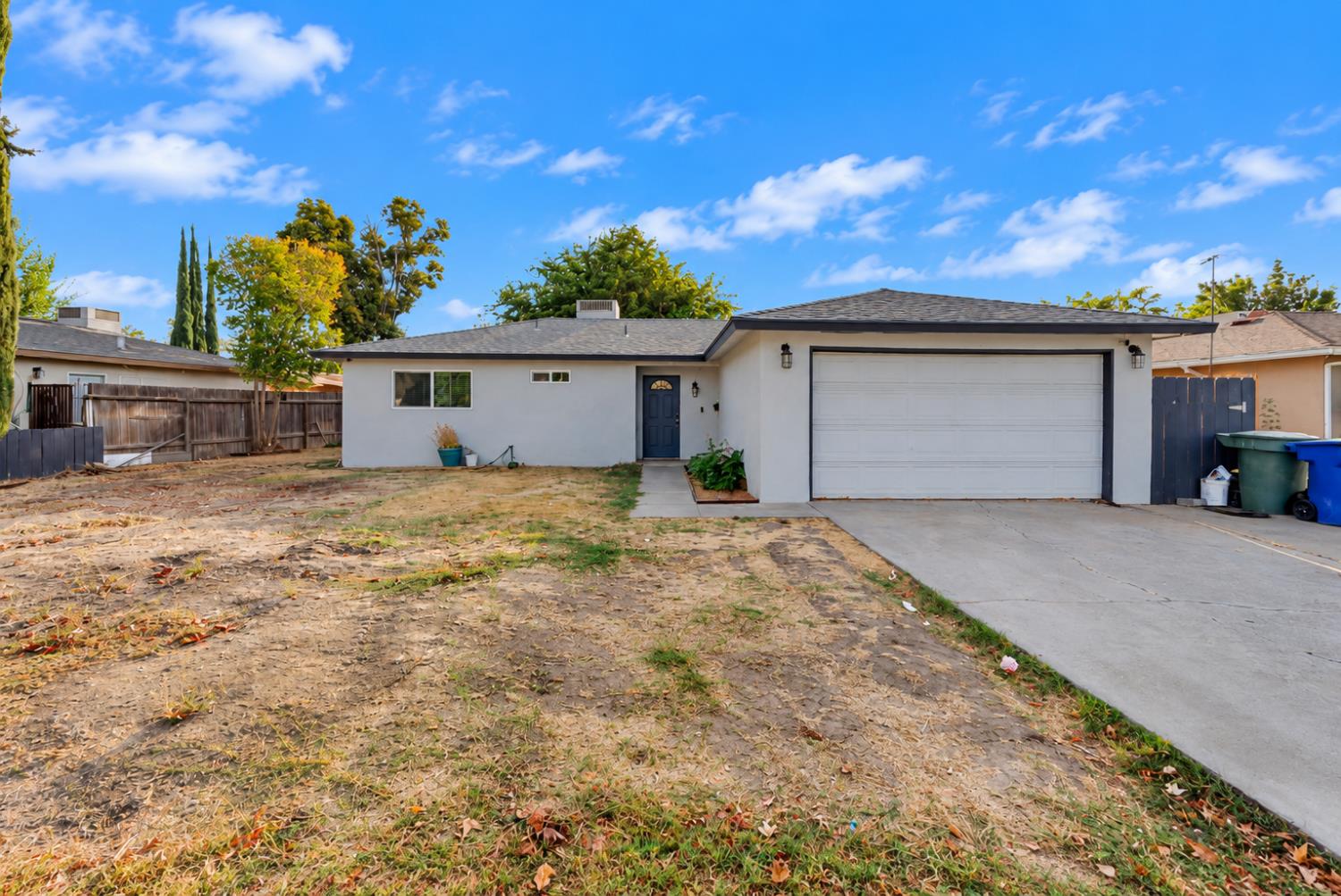 3168 Sacramento Dr, Merced, CA 95348