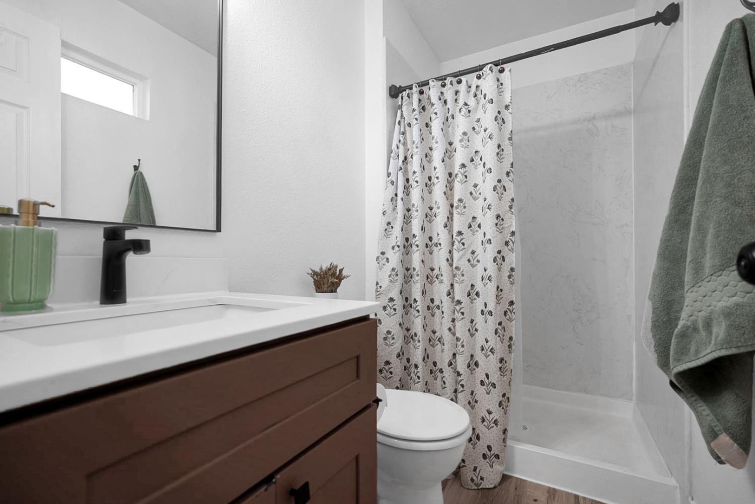 3168 Sacramento Dr, Merced, CA 95348