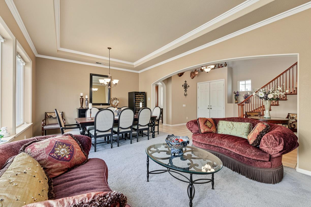 561 Fresian Dr, Oakdale, CA 95361