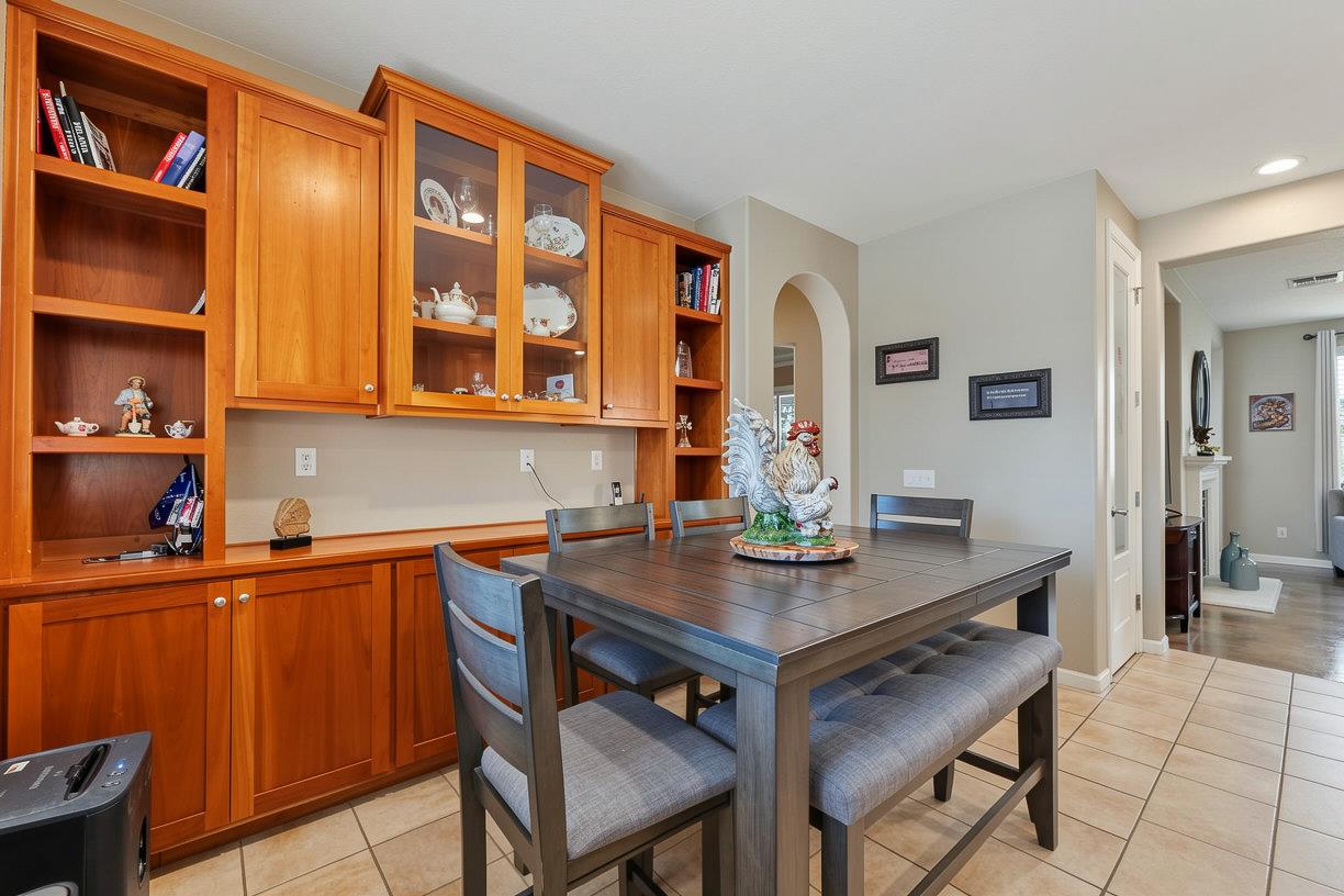 561 Fresian Dr, Oakdale, CA 95361