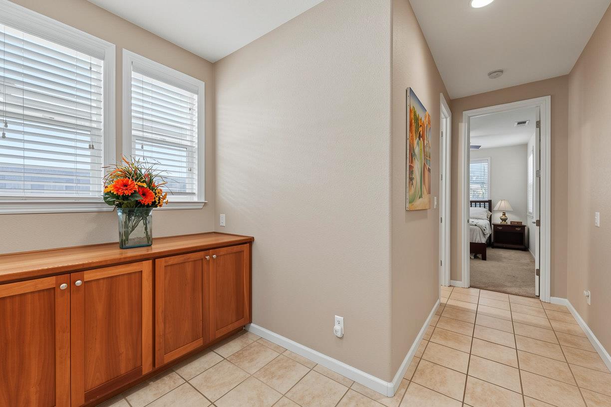 561 Fresian Dr, Oakdale, CA 95361