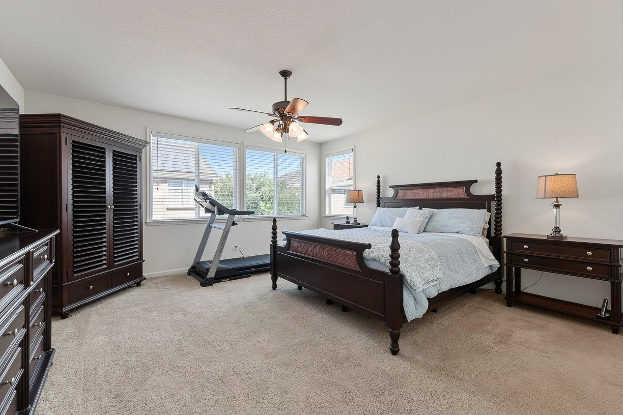 561 Fresian Dr, Oakdale, CA 95361