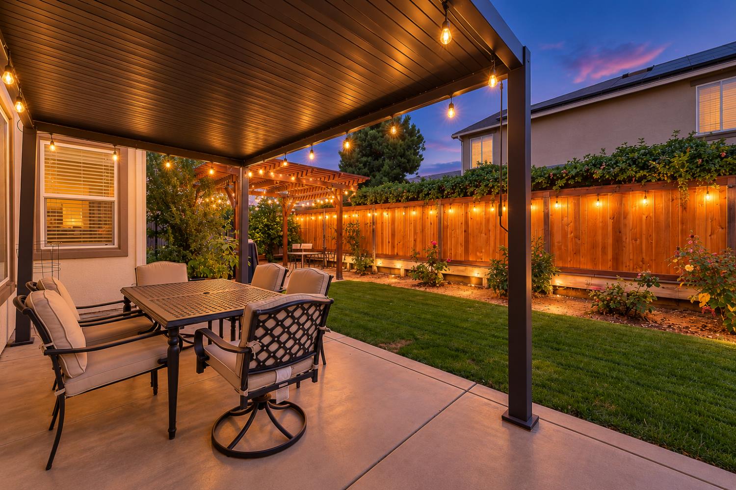561 Fresian Dr, Oakdale, CA 95361