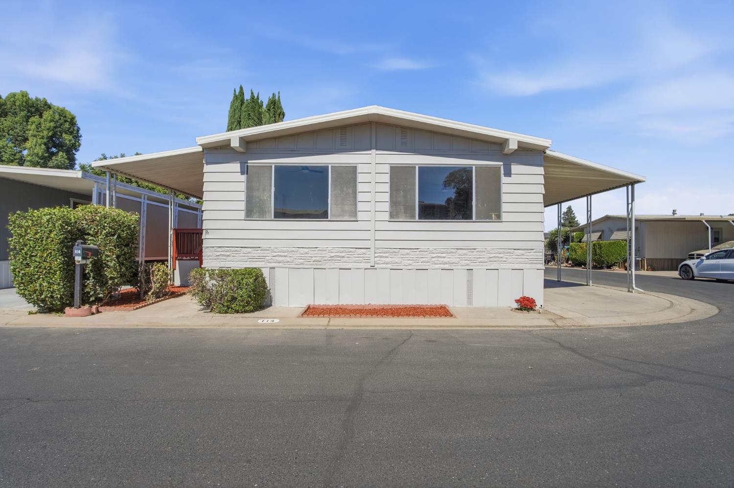 1200 S Carpenter Rd #114, Modesto, CA 95351