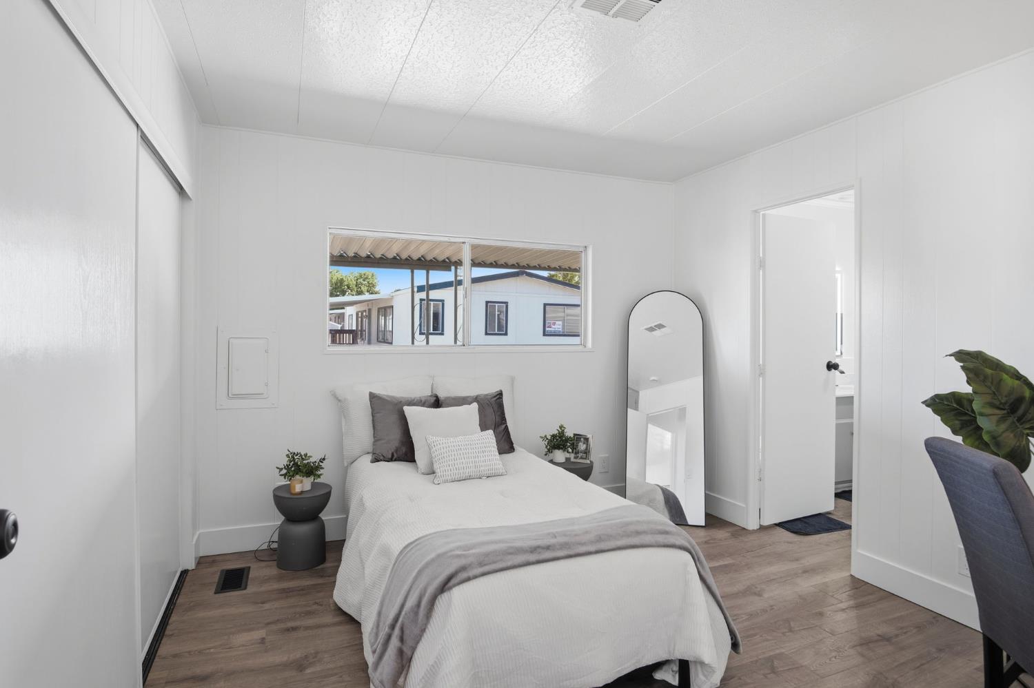 1200 S Carpenter Rd #114, Modesto, CA 95351