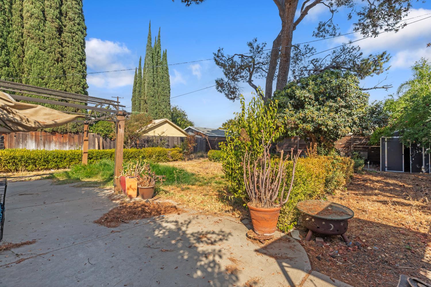 213 Palm Ave, Modesto, CA 95350