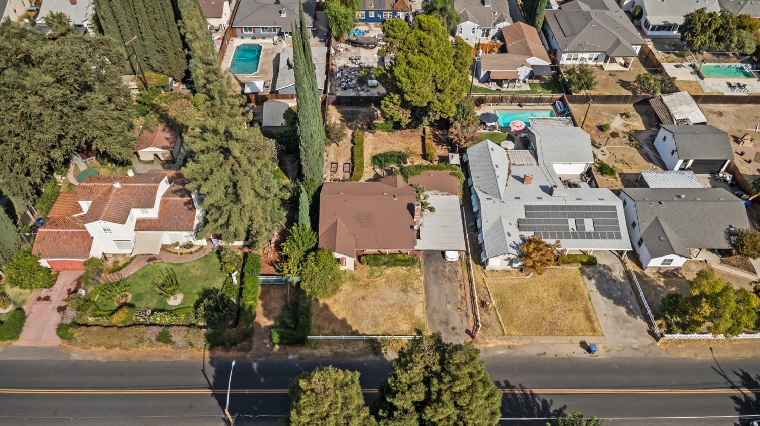 213 Palm Ave, Modesto, CA 95350