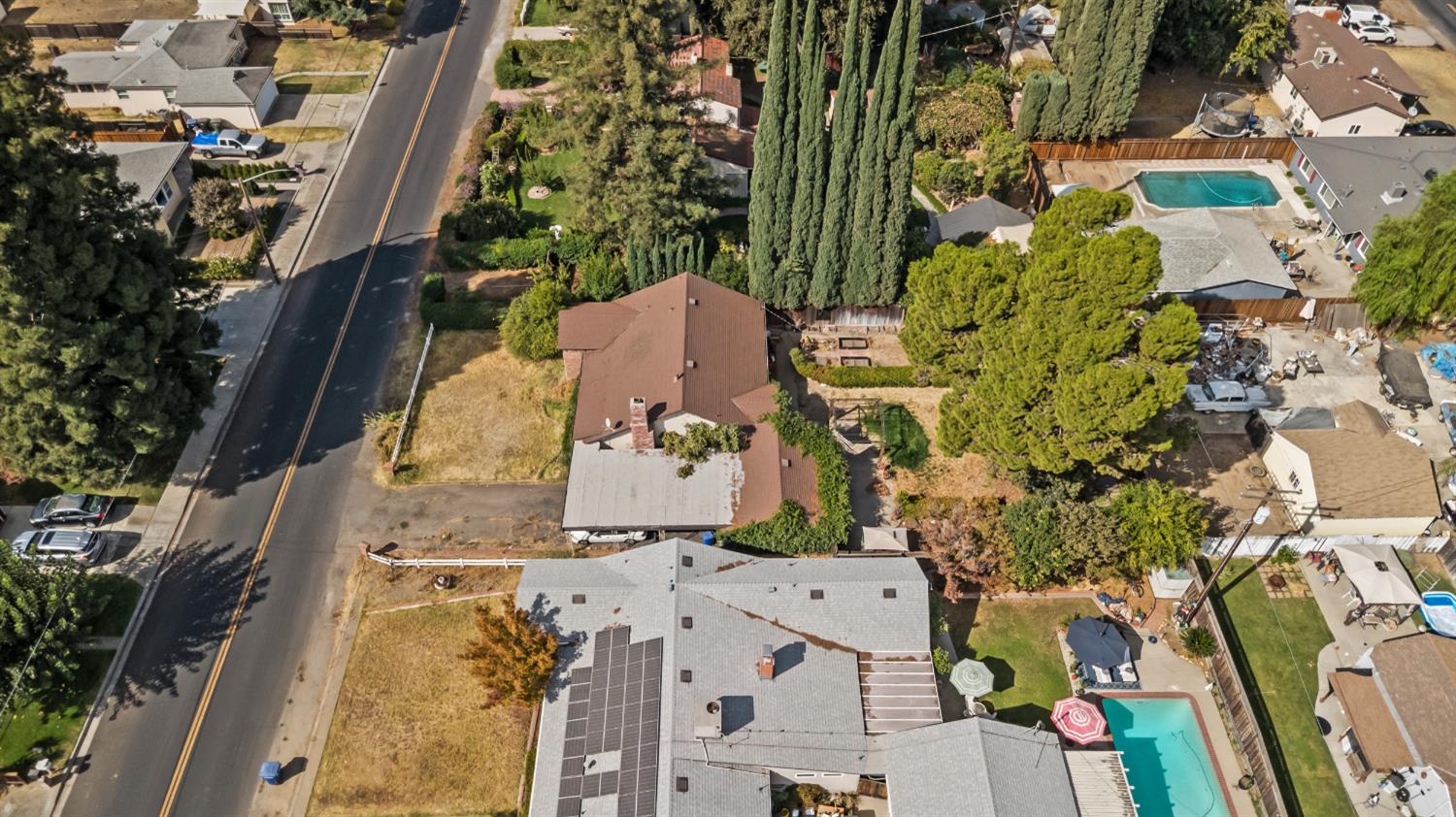 213 Palm Ave, Modesto, CA 95350