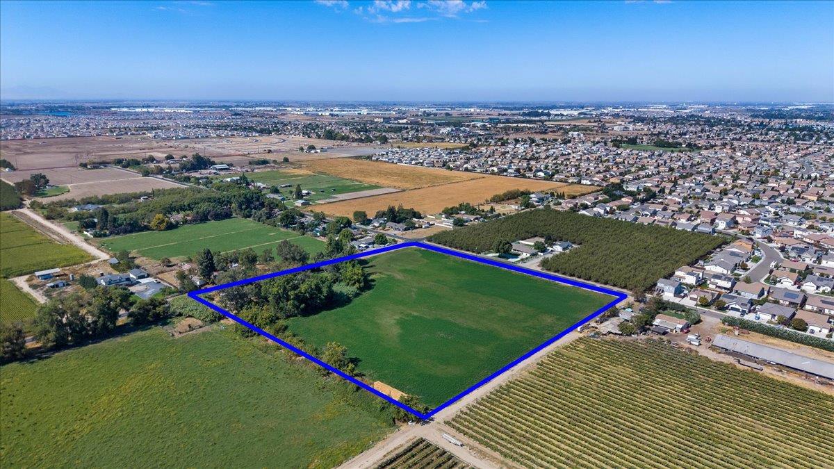 21080 S Oleander Ave, Manteca, CA 95337