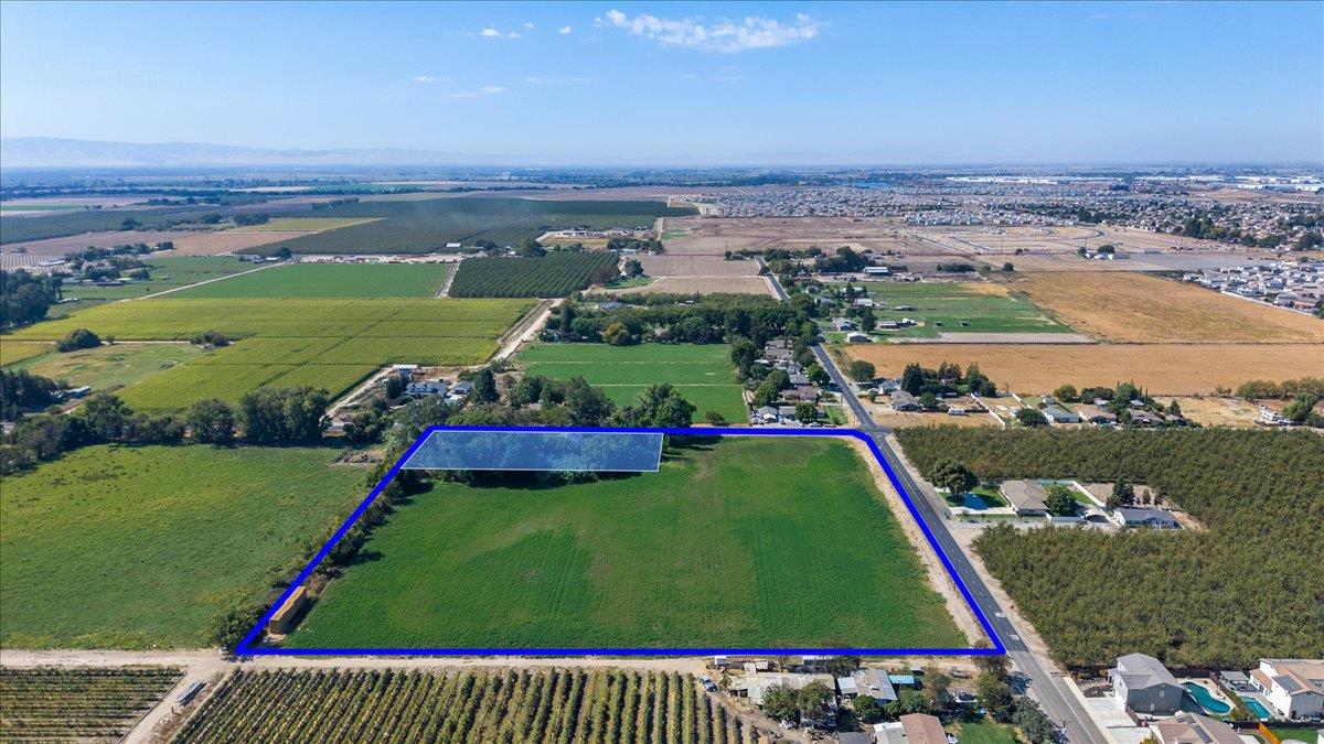 21080 S Oleander Ave, Manteca, CA 95337