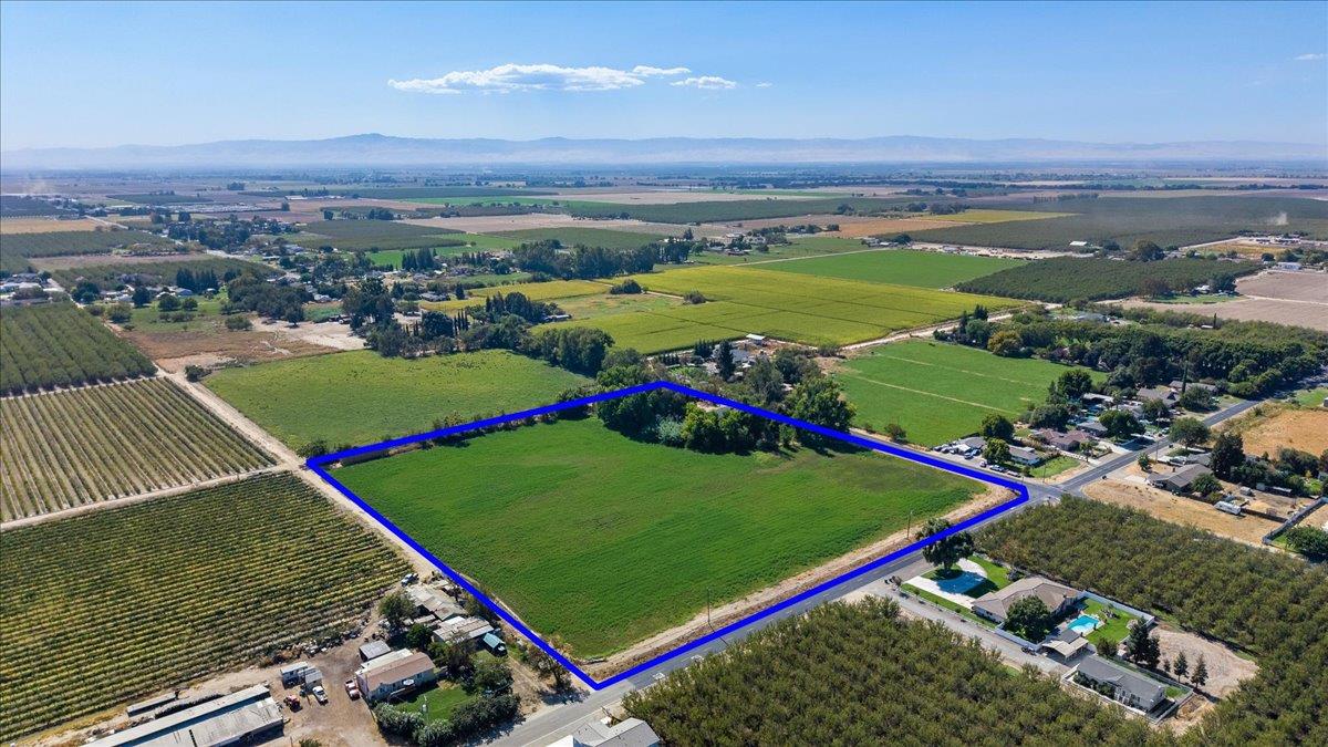 21080 S Oleander Ave, Manteca, CA 95337