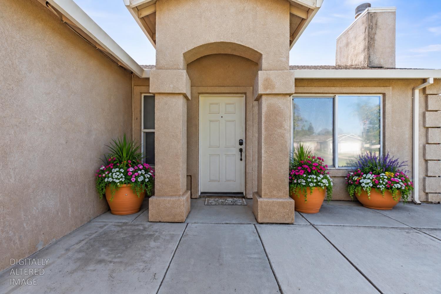 12218 Goldmine Ave, Waterford, CA 95386
