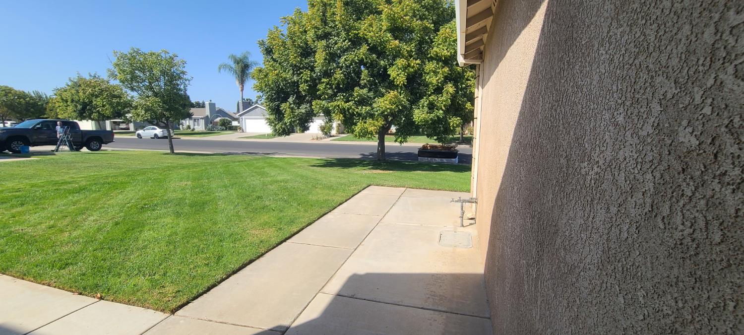 12218 Goldmine Ave, Waterford, CA 95386