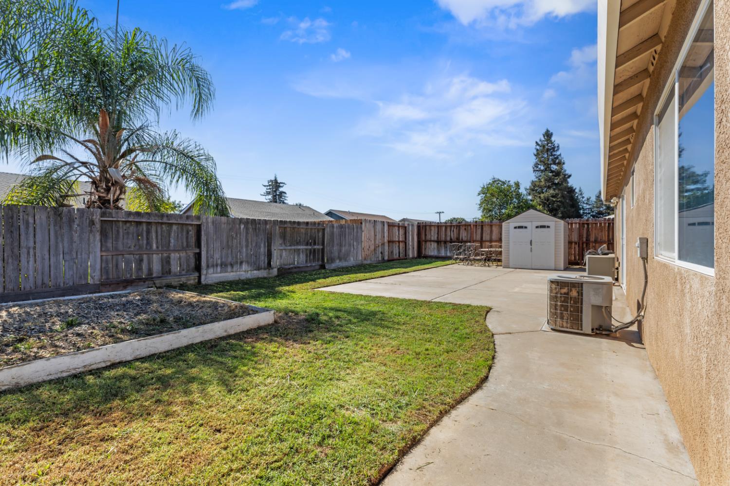 12218 Goldmine Ave, Waterford, CA 95386