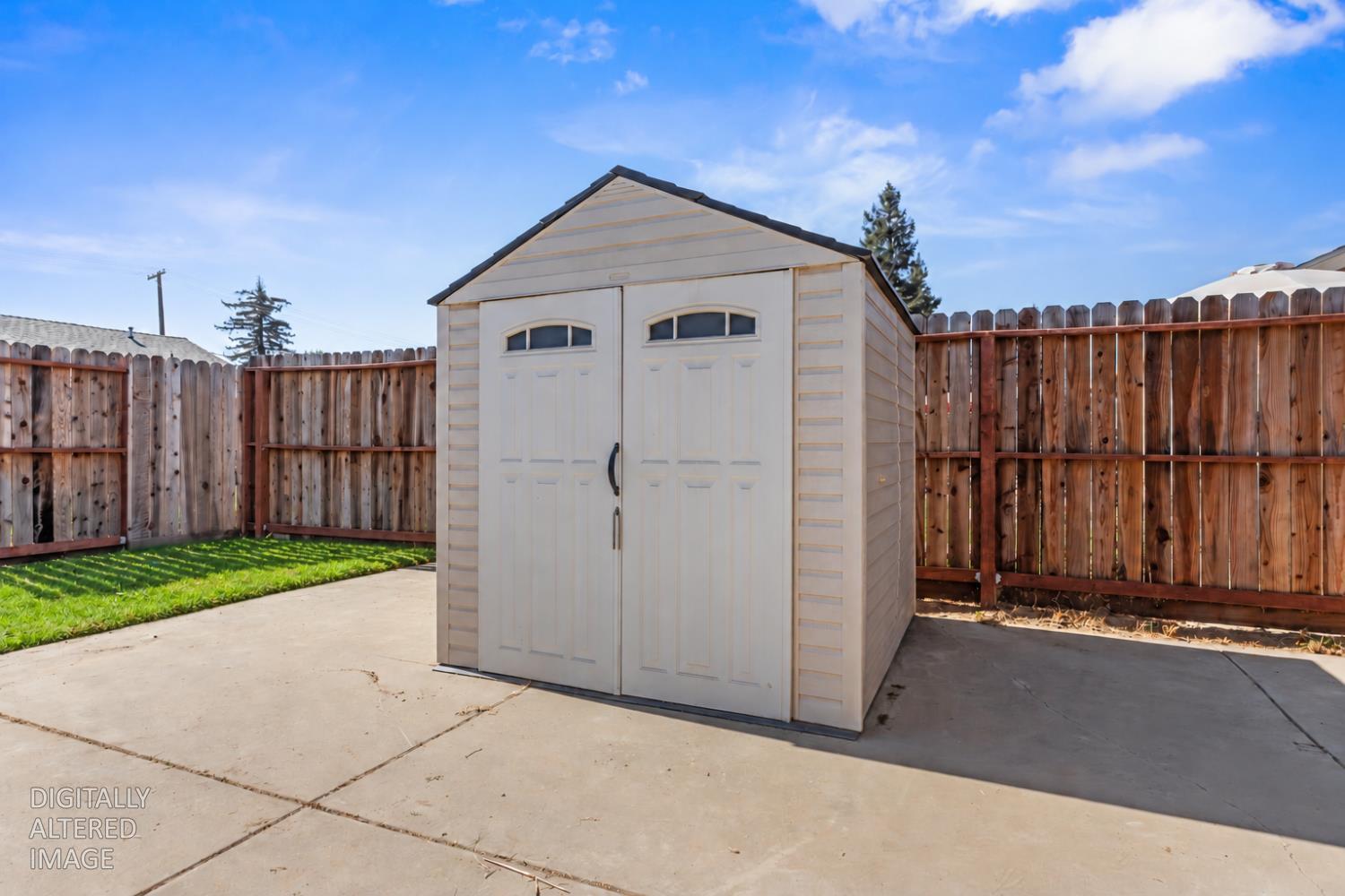 12218 Goldmine Ave, Waterford, CA 95386