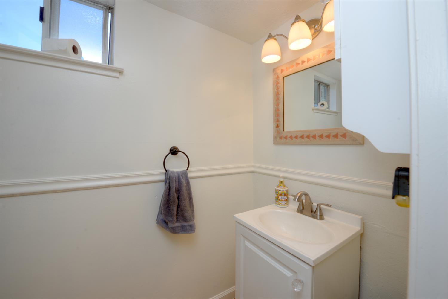 504 Nordell Pl, Patterson, CA 95363