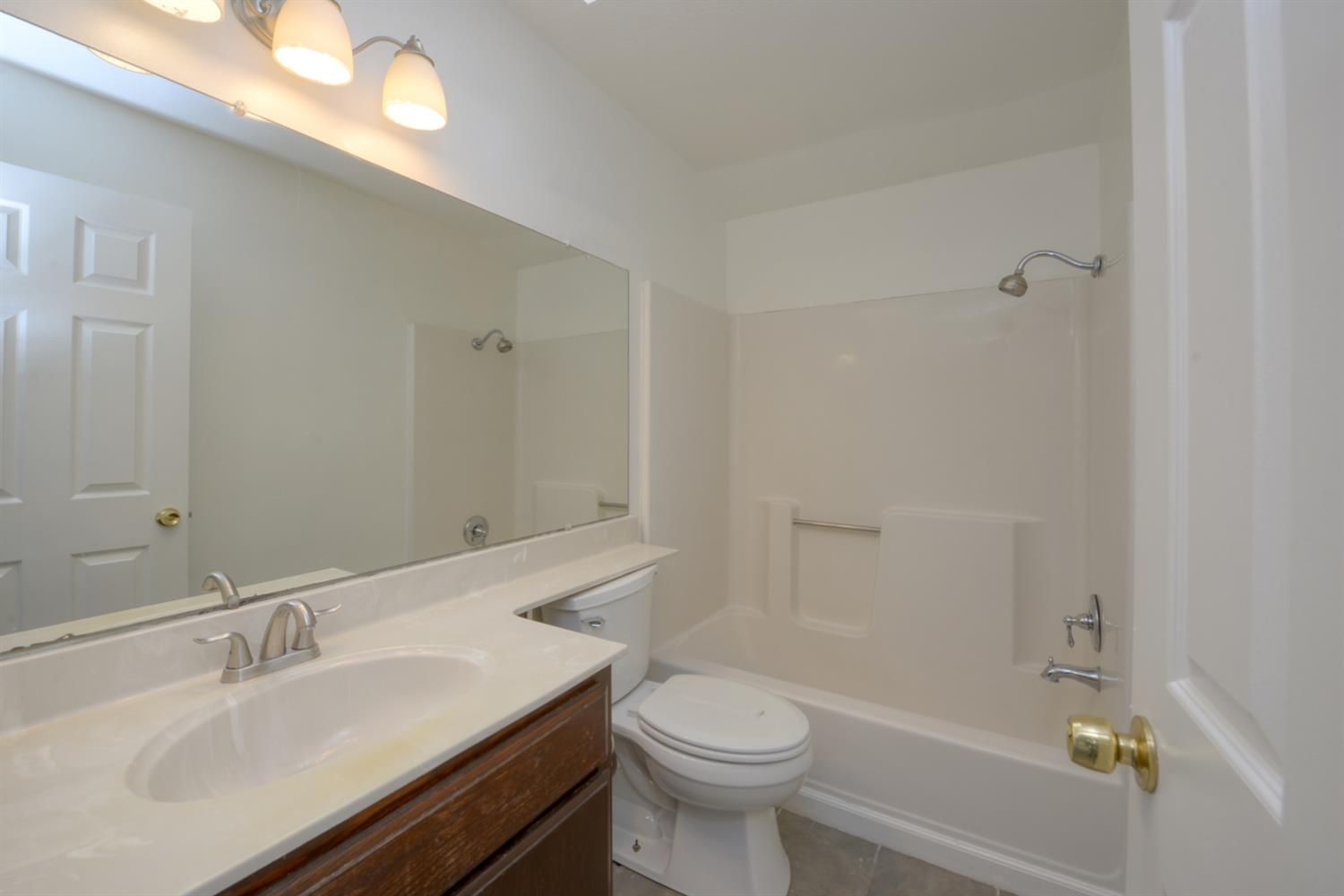 504 Nordell Pl, Patterson, CA 95363